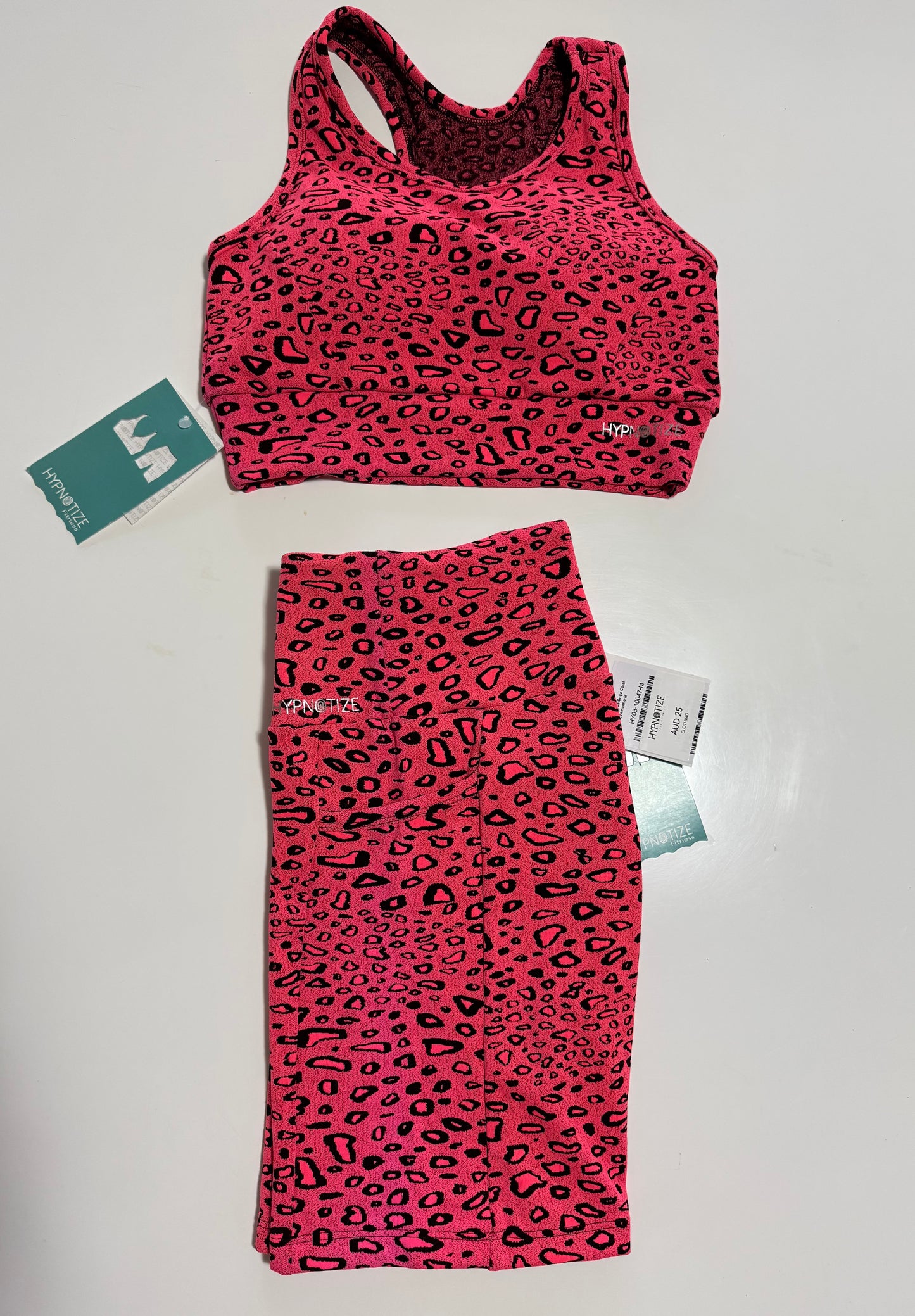 SHORT + SPORTS BRA - ANIMAL PRINT