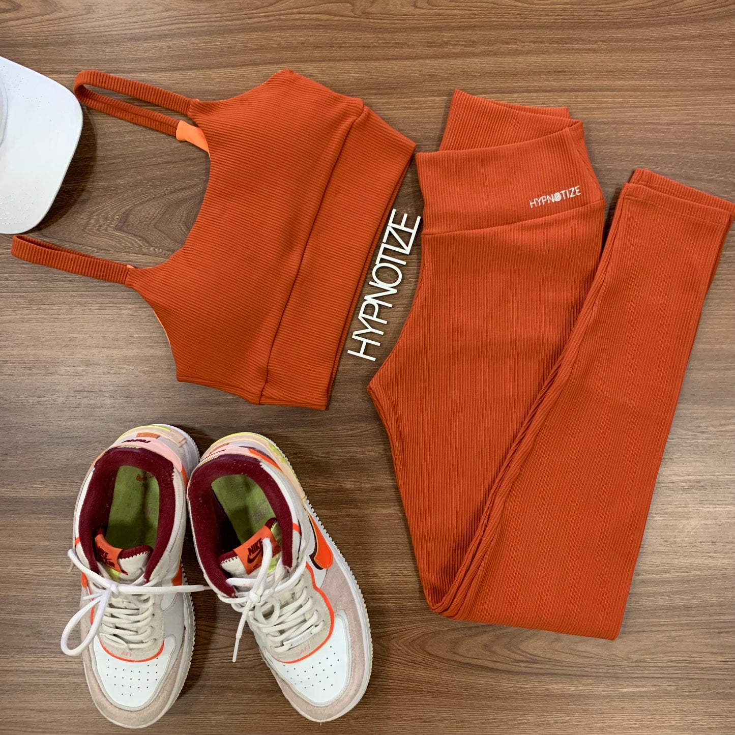 SPORTS BRA + LEGGING - AMBER RIBBED