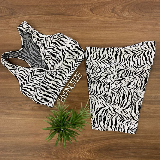 SPORTS BRA + SHORT - ZEBRA